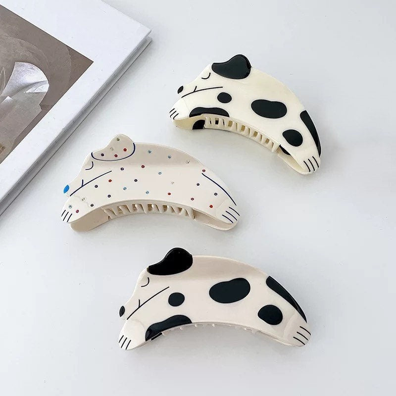 SPOTTED DOG / Hair Clip / Barrette / Claw / Statement Accessory / Puppy Dog Lover / Trendy Unique / Cute Kawaii / Women Girls Kids Gift / Animal