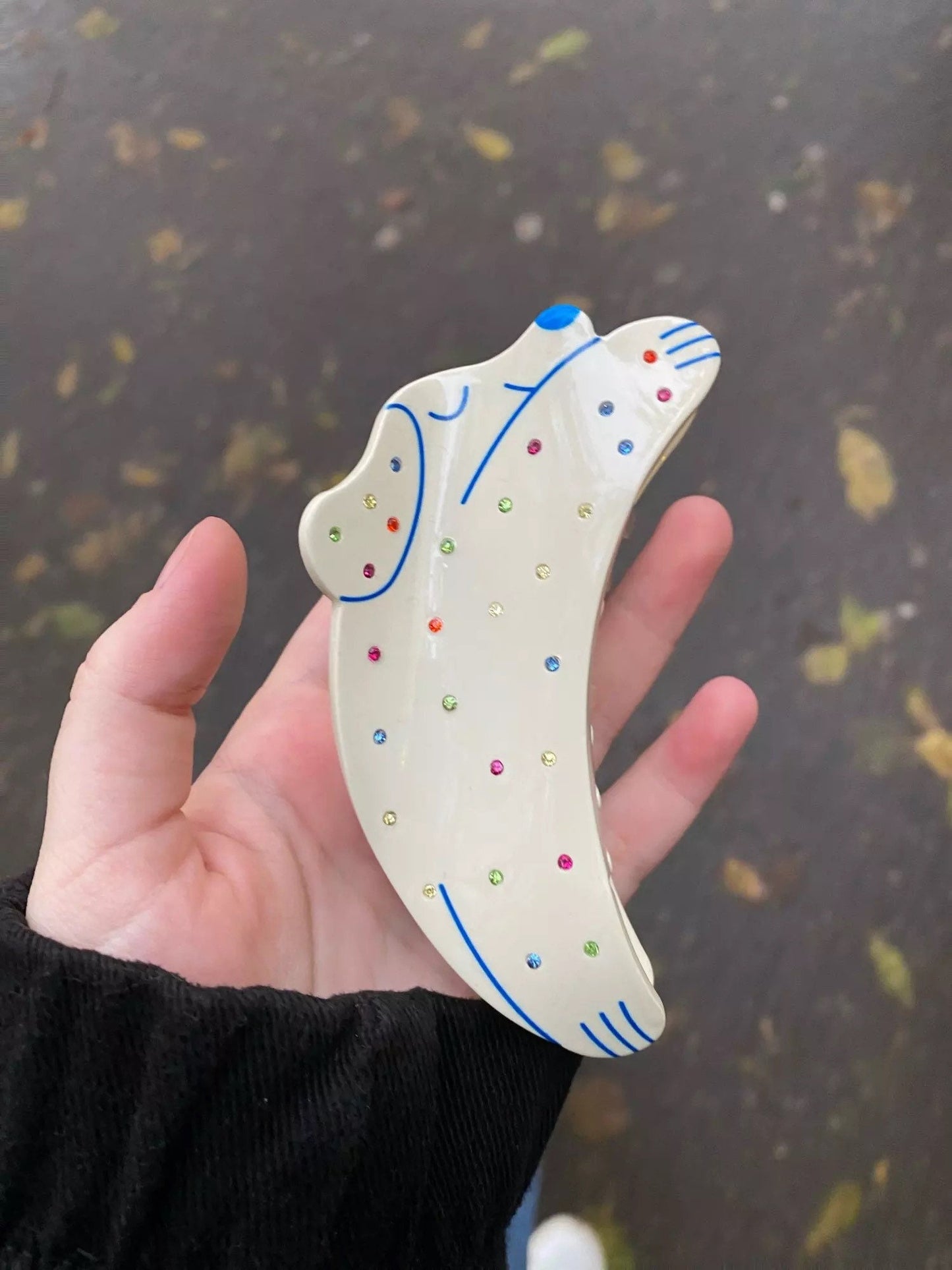 SPOTTED DOG / Hair Clip / Barrette / Claw / Statement Accessory / Puppy Dog Lover / Trendy Unique / Cute Kawaii / Women Girls Kids Gift / Animal