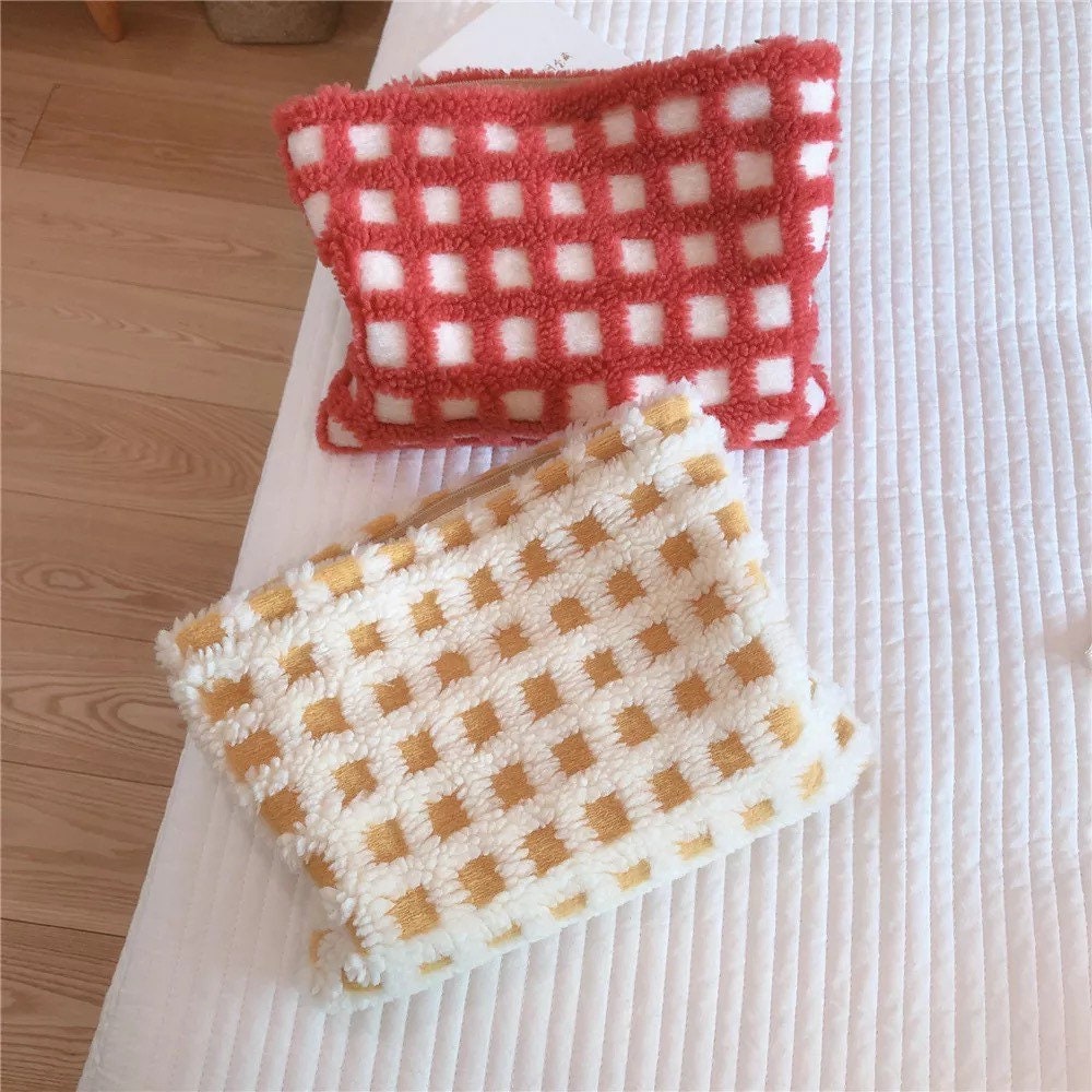 FUZZY CHECKERED POUCH / Cosmetic Bag / Retro Zip Clutch / Purse / Aesthetic / Unique / School Storage / Make Up / Cute / Organizer / Gift