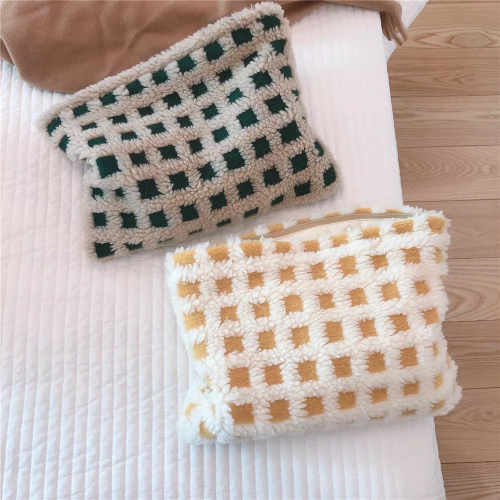 FUZZY CHECKERED POUCH / Cosmetic Bag / Retro Zip Clutch / Purse / Aesthetic / Unique / School Storage / Make Up / Cute / Organizer / Gift