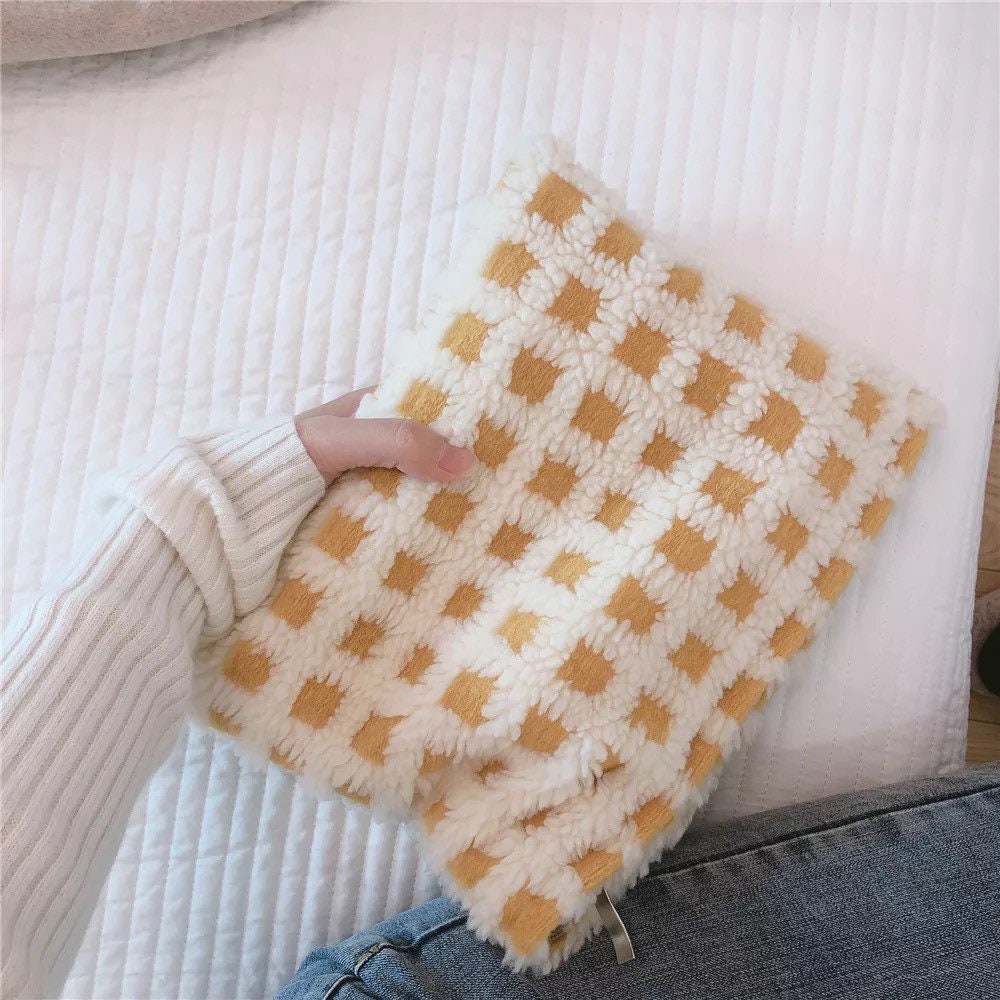 FUZZY CHECKERED POUCH / Cosmetic Bag / Retro Zip Clutch / Purse / Aesthetic / Unique / School Storage / Make Up / Cute / Organizer / Gift