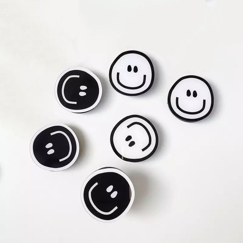 SMILEY PHONE GRIP / Smiley Face / Socket / Stand / Accessories / Trendy / Unique / Charm / iPhone / Black + White / Fun Pop / Cute / Kawaii