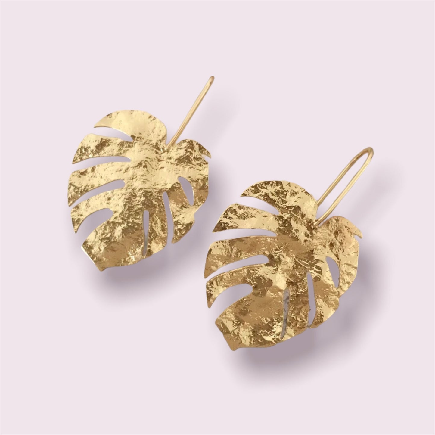 GOLDEN LEAF EARRINGS / Minimalist / Artistic / Pretty / Elegant / Delicate / Aesthetic / Trendy / Unique / Party / Wedding
