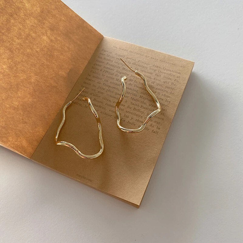 ABSTRACT GOLDEN HOOPS / Earrings / Minimalist / Artistic / Pretty / Delicate / Aesthetic / Trendy / Unique / Party / Wedding / Minimal