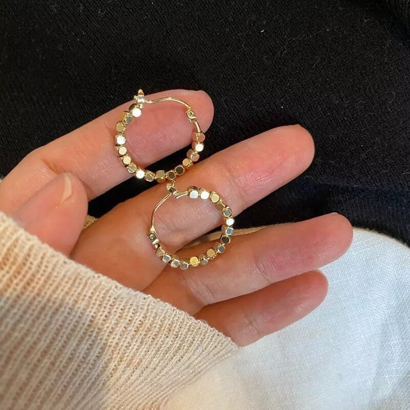 GOLDEN HOOP EARRINGS / Minimalist / Pretty / Delicate / Aesthetic / Trendy / Unique / Party / Wedding / Minimal / Beautiful
