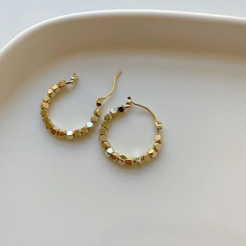 GOLDEN HOOP EARRINGS / Minimalist / Pretty / Delicate / Aesthetic / Trendy / Unique / Party / Wedding / Minimal / Beautiful