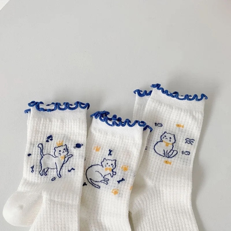 CUTE KITTEN SOCKS / Mini Flower Cat Ruffles / Cute Pretty Aesthetic / Teen Women Gift / Unique / Blue White / Kawaii Ins / Pets Clouds Paws