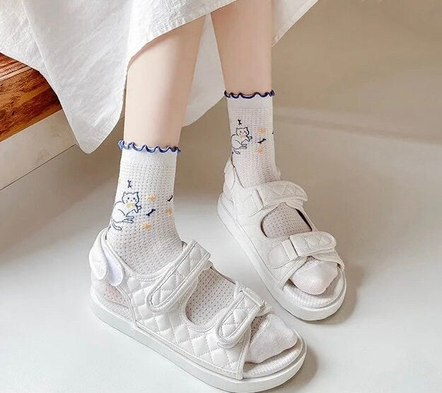 CUTE KITTEN SOCKS / Mini Flower Cat Ruffles / Cute Pretty Aesthetic / Teen Women Gift / Unique / Blue White / Kawaii Ins / Pets Clouds Paws